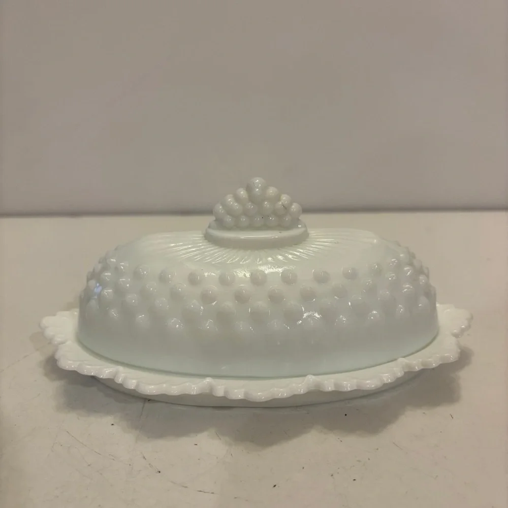 Vintage Fenton White Milk Glass Hobnail Oval Covered Butter Dish